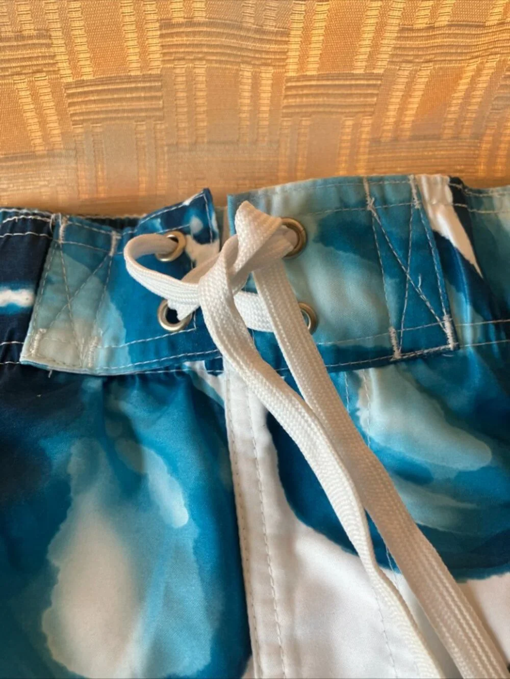 New Mossimo Men's Swim / Surfing Board Shorts Size XXL, NWT